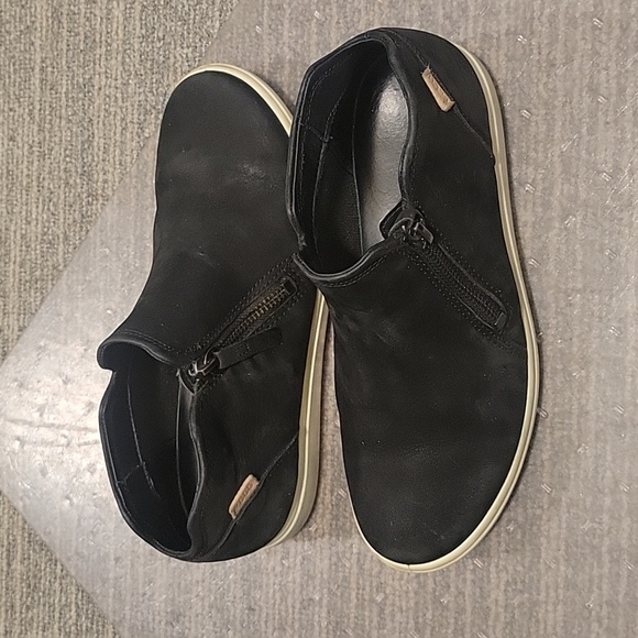 Ecco Soft 7 Nubuck Black Women's Zip Bootie- SZ 37 - Picture 2 of 9